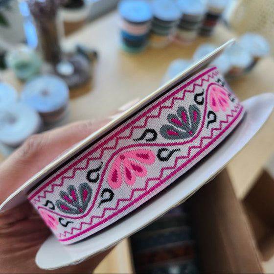 18m Roll - Jacquard Trim 25mm (1") - Scallop, Pink